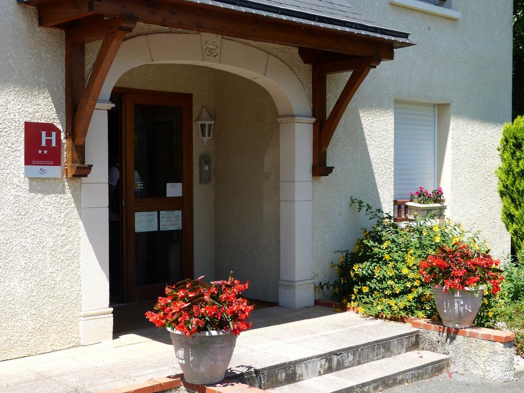 Hotel Restaurant Le Bourgneuf Morlaas エクステリア 写真